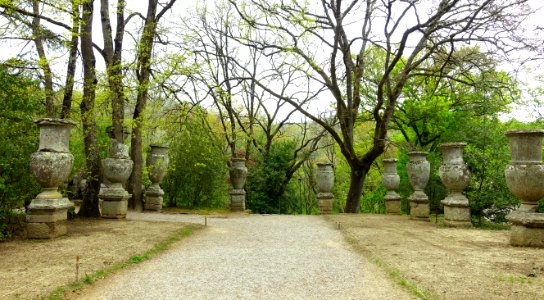 Urns - Parco dei Mostri - Bomarzo, Italy - DSC02583