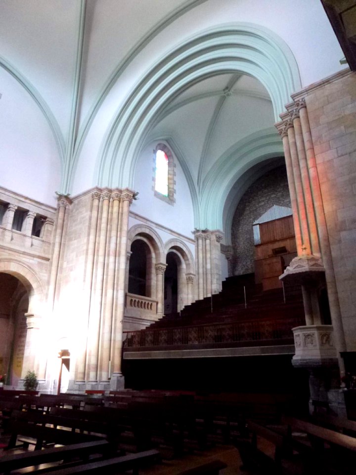 Urkiola - Santuario, interior 01