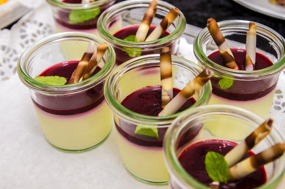 Eat dessert delicious