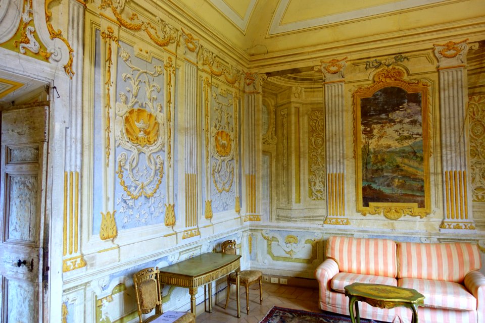 Upper floor room - Villa Grazioli - Grottaferrata, Italy - DSC03561