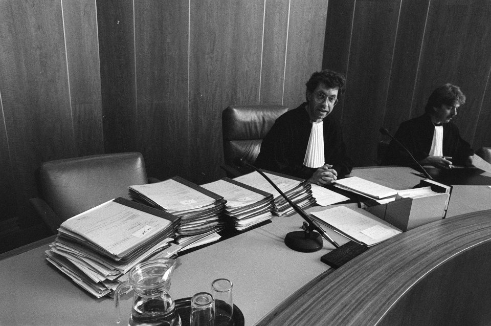Urker vissers voor de rechter in Zwolle i.v.m. overschrijding vangstquota presi, Bestanddeelnr 934-0321