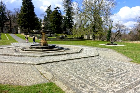 Upper garden with fountain and pebble work - Villa Farnese - Caprarola, Italy - DSC02327