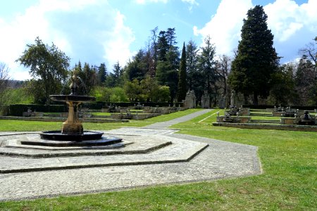 Upper garden with fountain - Villa Farnese - Caprarola, Italy - DSC02322