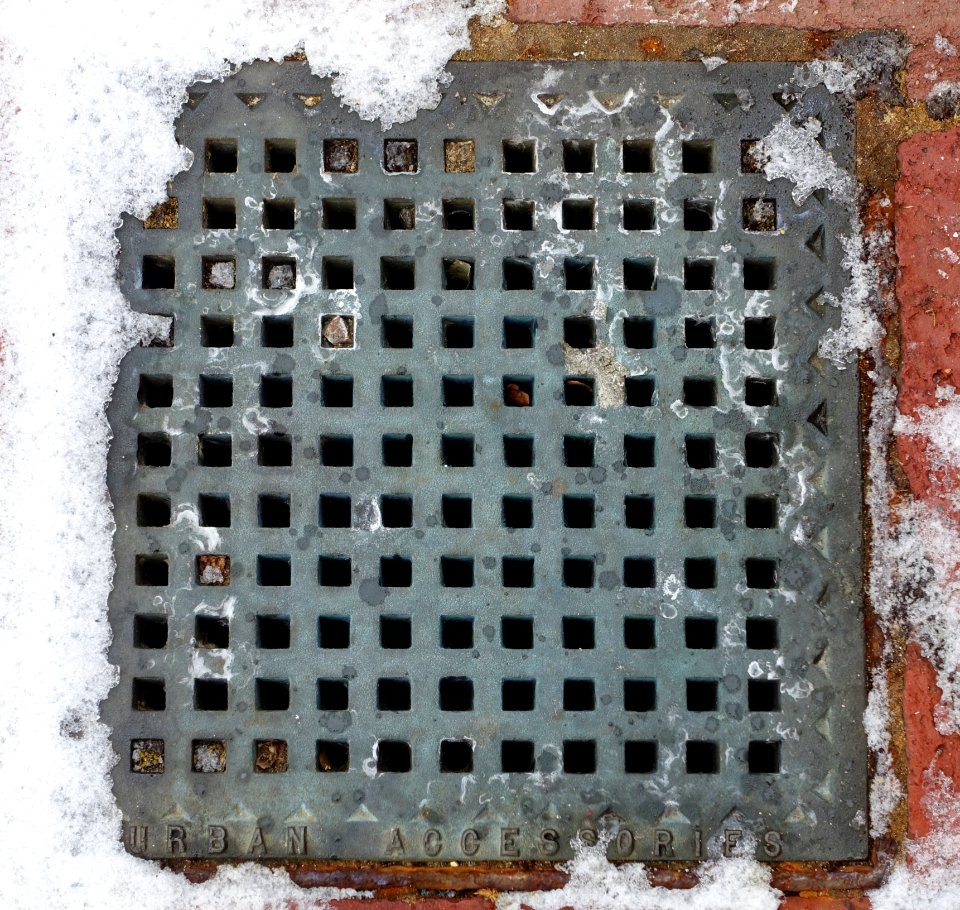 Urban Accessories - storm drain - Cambridge, MA - DSC02728