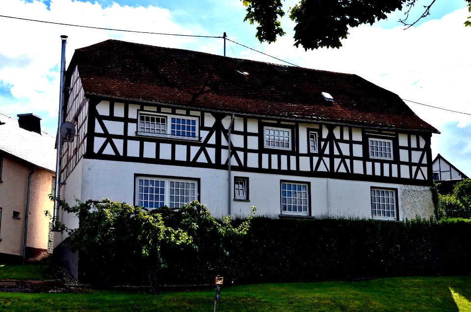 Urbach Huhlay1