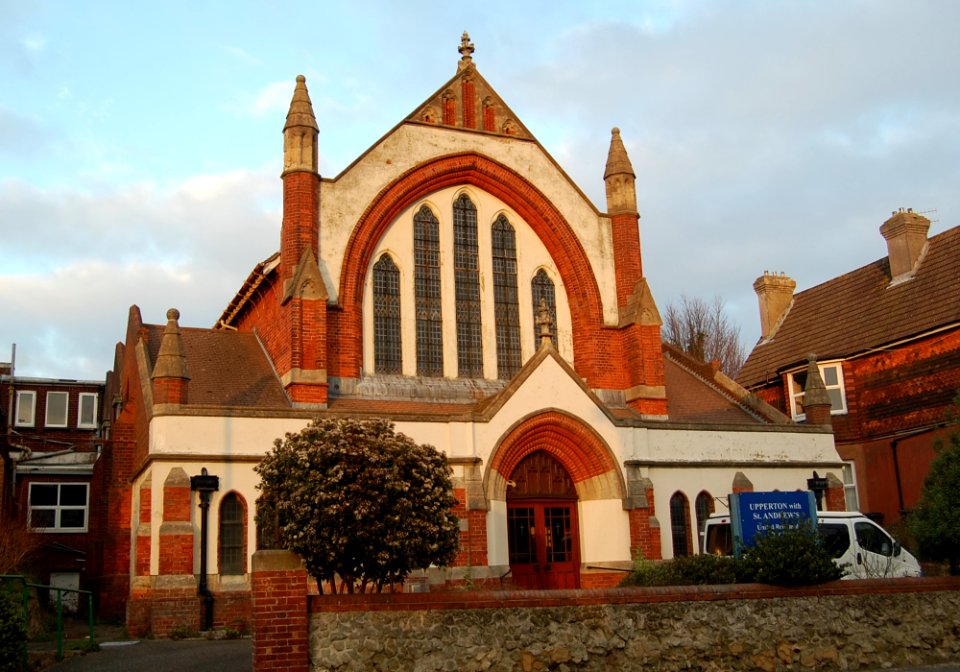 Upperton with St Andrew's United Reformed Church, Upperton Road, Eastbourne (February 2019) (3)