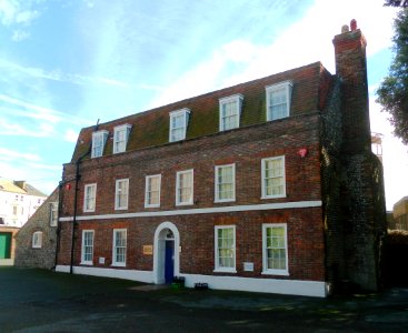 Upperton Farmhouse, Enys Road, Eastbourne (NHLE Code 1190370) (October 2012)