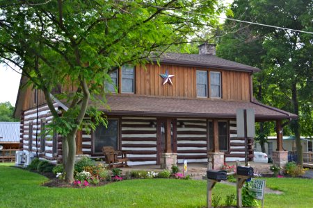 Upper Strasburg FrankCo PA log house