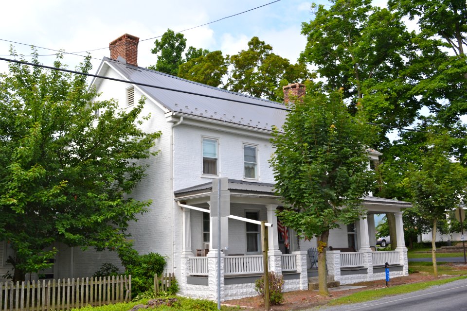 Upper Strasburg FrankCo PA White brick