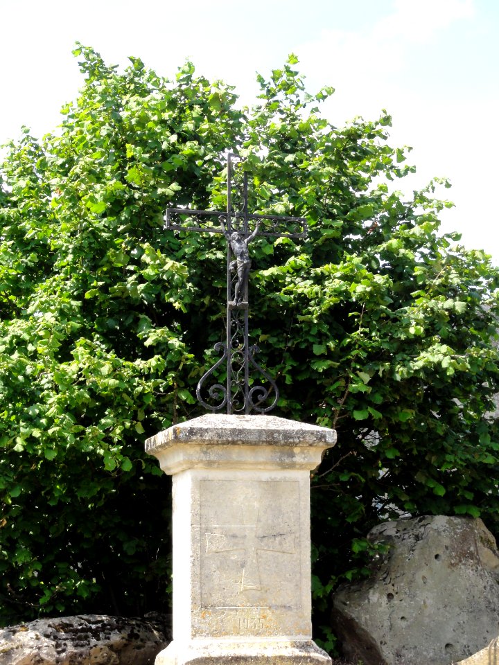 Urcel (Aisne) Croix de chemin B