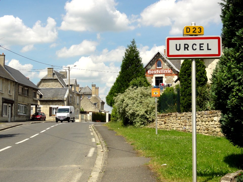 Urcel (Aisne) city limit sign