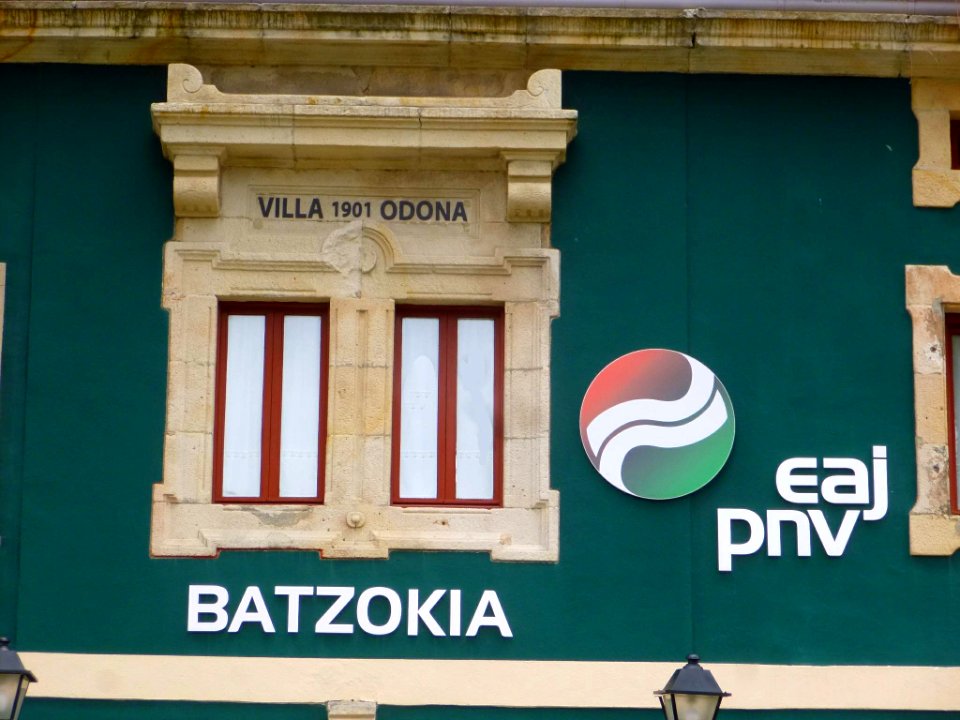 Urduliz - Batzoki del EAJ-PNV (antigua Villa Odona) 1