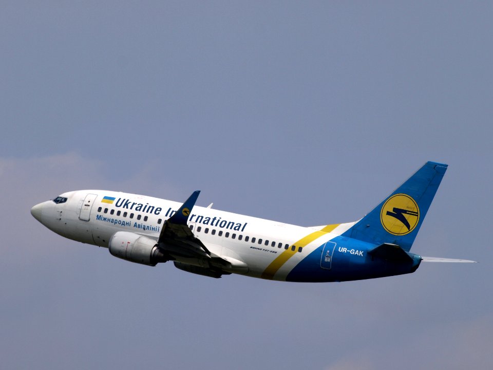 UR-GAK Ukraine International Airlines Boeing 737-5Y0 take-off 14july2013 pic3