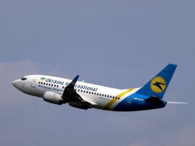 UR-GAK Ukraine International Airlines Boeing 737-5Y0 take-off 14july2013 pic3
