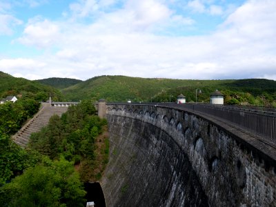 Urftstaumauer 19