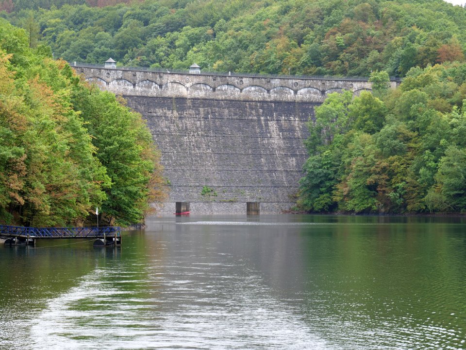 Urftstaumauer 37