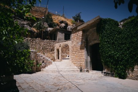 Views around Lalish and of Ezidi pilgrims and worshippers there 01