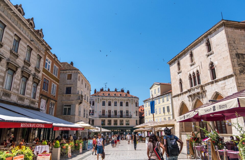 Blue tourism restaurants