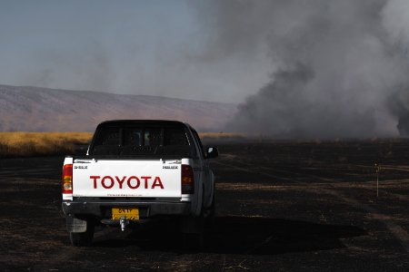 Views of fires spreading in summer of 2019 across villages near Shingal, being put out by Ezidi volunteers 20