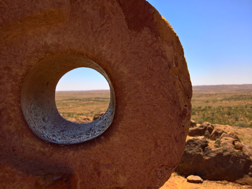 Dry carvings formation