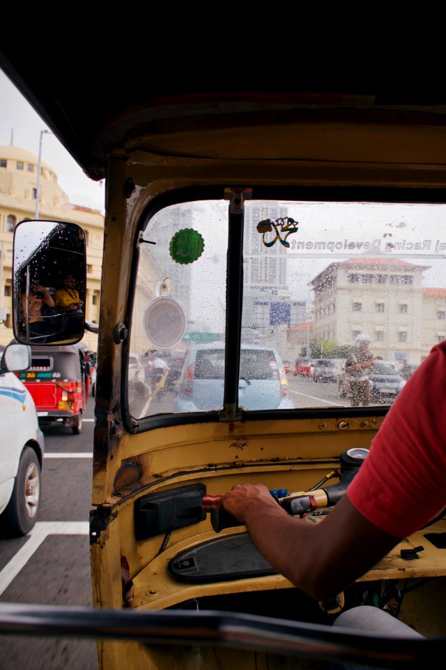 Views and street scenes around downtown Colombo 12