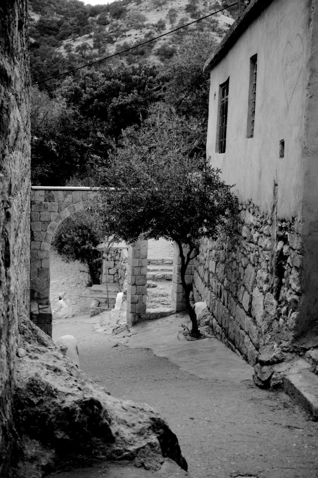 Views and details around Lalish, the holiest pilgrimage site for Ezidis 40