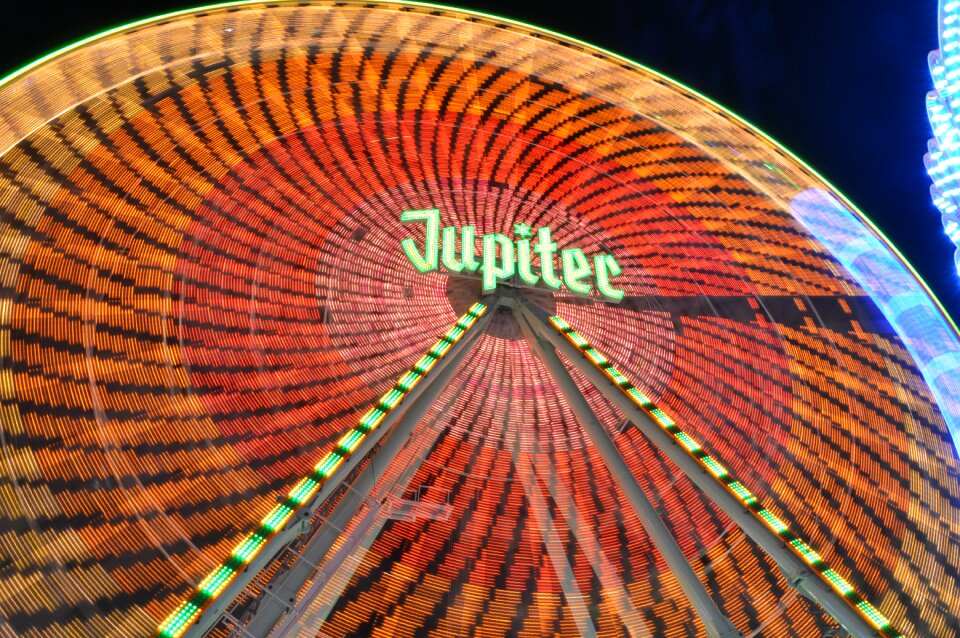Rides folk festival carousel