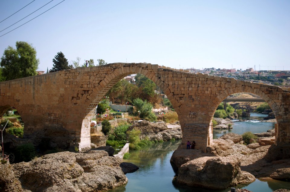 Views around the Delal Bridge in Zakho 06