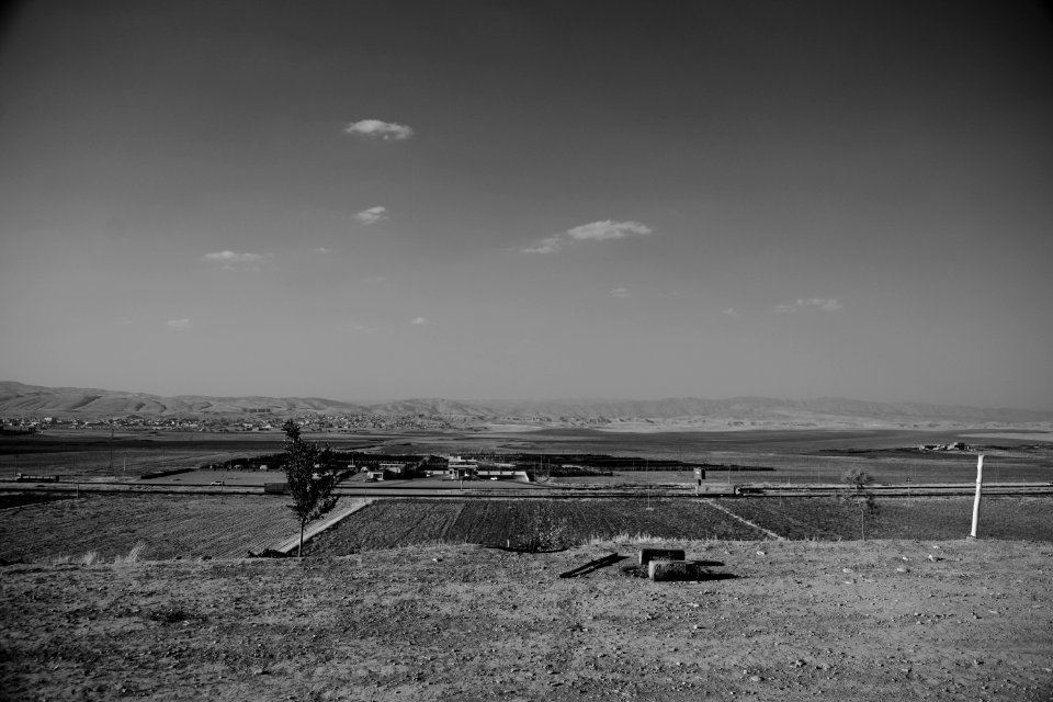 Views around the Ezidi shrine of Nishingaha Peroz (مزار نیشنگه‌ها پیروز) near Shekhan 17