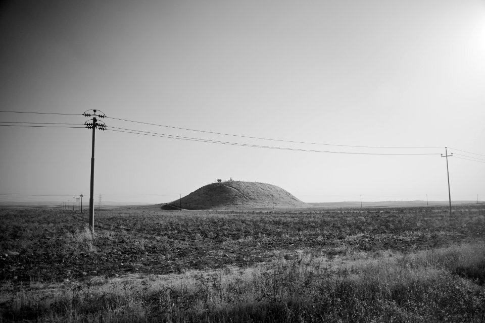 Views around the Ezidi shrine of Nishingaha Peroz (مزار نیشنگه‌ها پیروز) near Shekhan 01