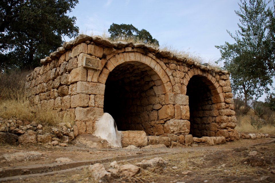 Views and details around Lalish, the holiest pilgrimage site for Ezidis 12