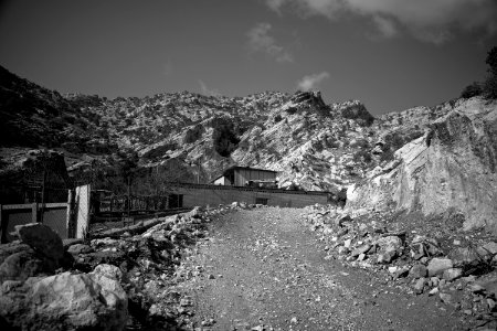 Views around the hiking trail at Mala Valley in Duhok City 06