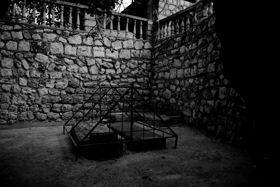 Views and details around Lalish, the holiest site in the Ezidi religion 38