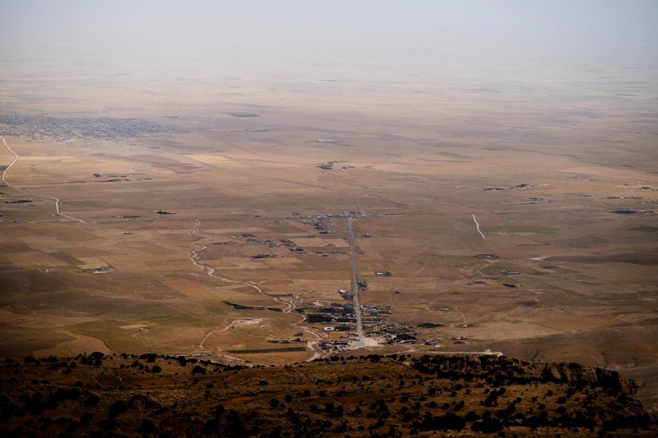 Views in June of 2019 of the north side of Sinjar mountain, as seen from the Ezidi shrine of Chil Mera 02