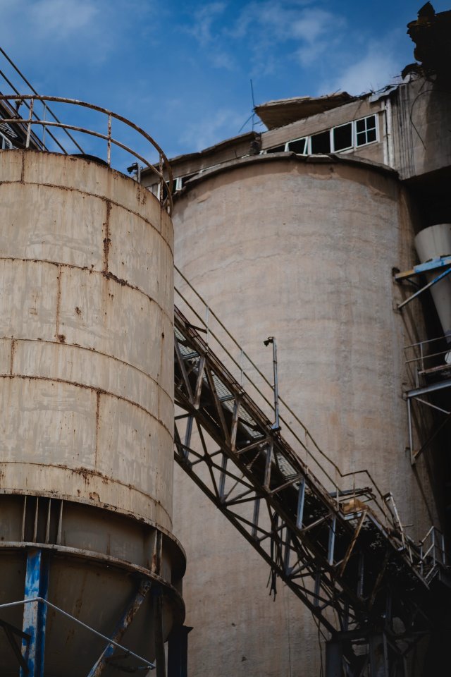 Views in June of 2019 of Sinjar's ruined silo, destroyed during the war with the Islamic State 45