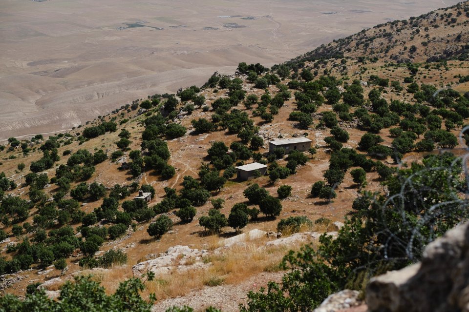 Views in June of 2019 of the north side of Sinjar mountain, as seen from the Ezidi shrine of Chil Mera 12