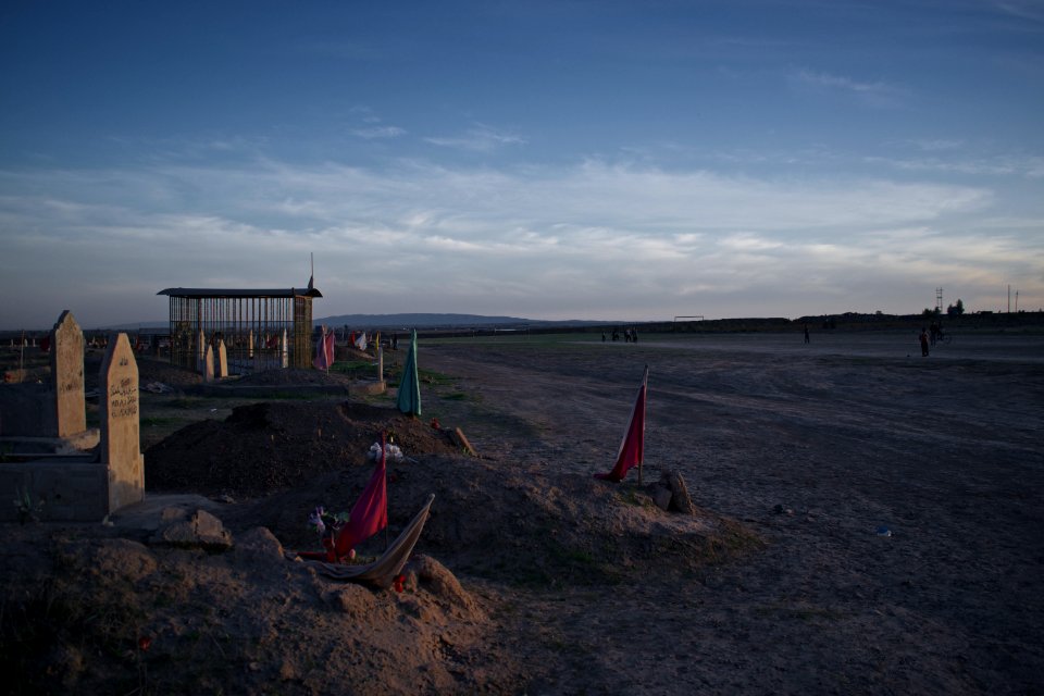 Views of the cemeter around the Kakaii shrines and cemetery at Wardik, near Hamdaniyah, now administered in Erbil Governorate 11