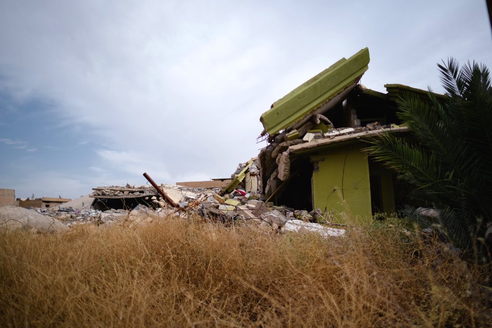 Views in June of 2019 around the town of Sinjar, in the heavily ruined city center 03