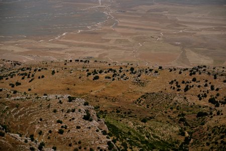 Views in June of 2019 of the north side of Sinjar mountain, as seen from the Ezidi shrine of Chil Mera 17