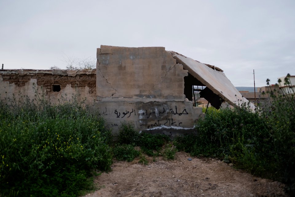 Views in May of 2019 around downtown Shingal at sunset 18