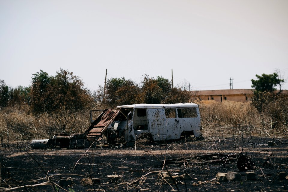 Views of the field fires in Sinjar in summer of 2019, and their aftermath 05