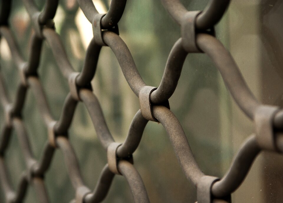 Closure fence showcase