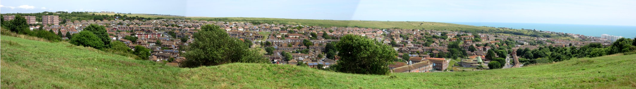 Views of Brighton - Panorama Eastwards from Whitehawk Hill, Brighton (July 2015) (1)