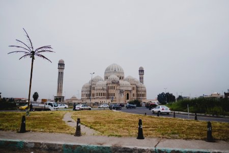 Views of a drive in April of 2019 through Mosul 19
