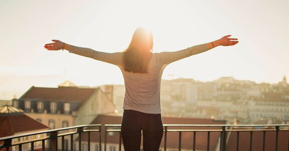 Sunshine woman freedom