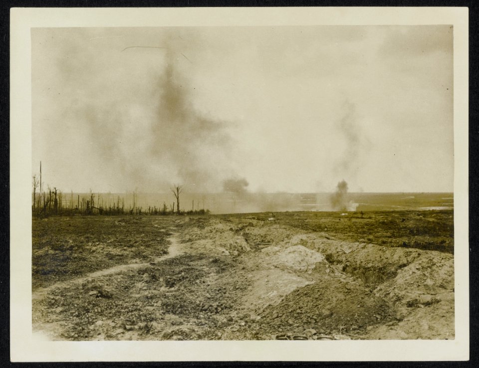 View of a bombardment near Ginchy, Bestanddeelnr 158-1022