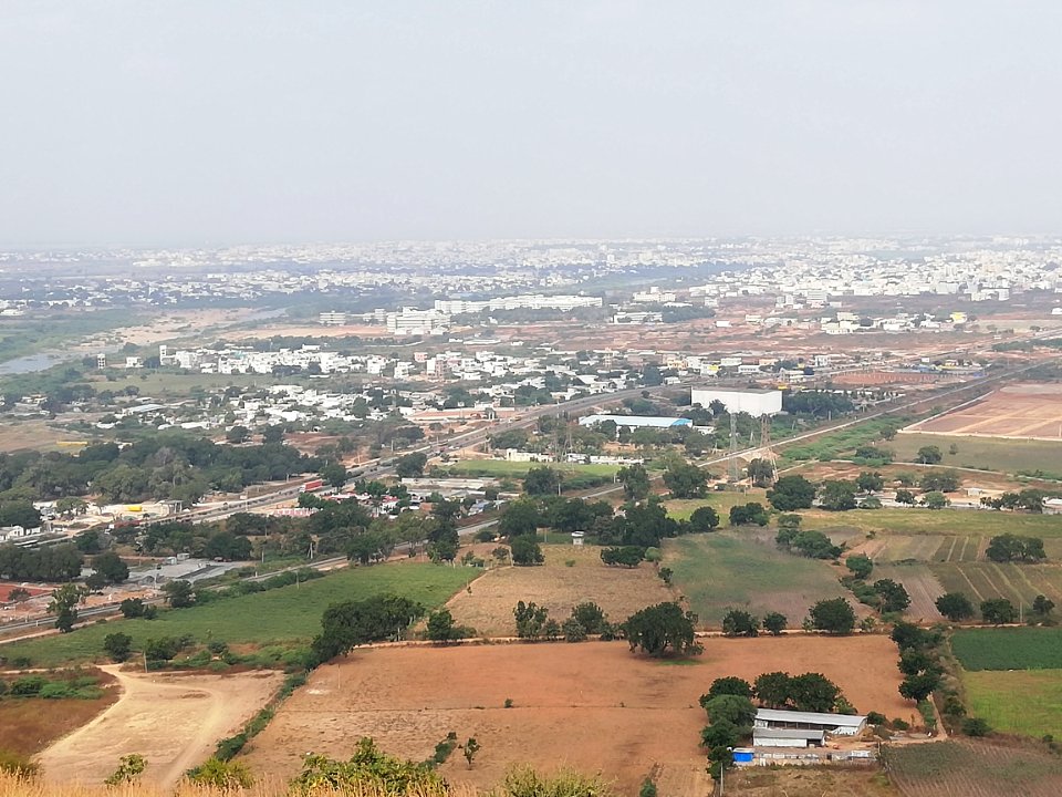View of Kurnool City from Abhayanjaneya Swamy Idol - Jagannatha Gattu - Kurnool City 2