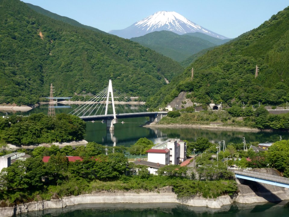 View of Mount Fuji from Lake Tanzawa 01