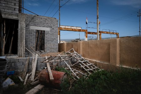 View of the newly built Ezidi temple Koba Ezi being constructed in Sinjar 08
