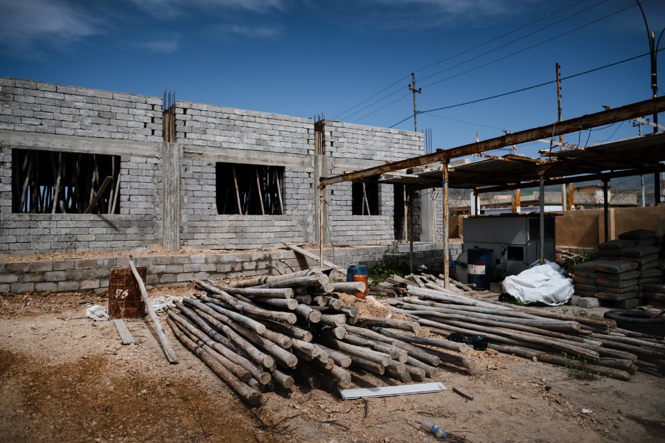 View of the newly built Ezidi temple Koba Ezi being constructed in Sinjar 11